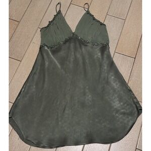 Elegant Green Women's Nightgown